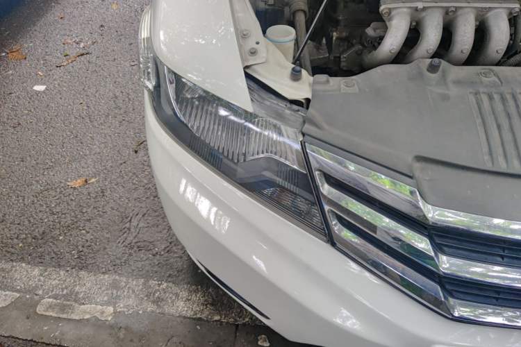 Used Honda City Classic 2012 1.5L Automatic Flagship Edition Right Front Headlight