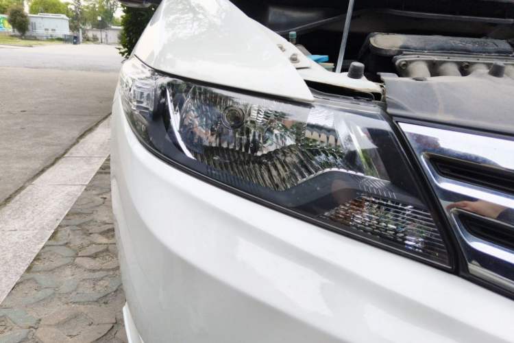 Used Honda City Classic 2012 1.5L Automatic Elite Edition Right Front Headlight