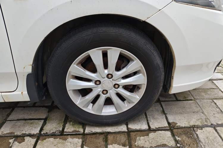 Used Honda City Classic 2012 1.5L Automatic Elite Edition Right Front Wheel Hub