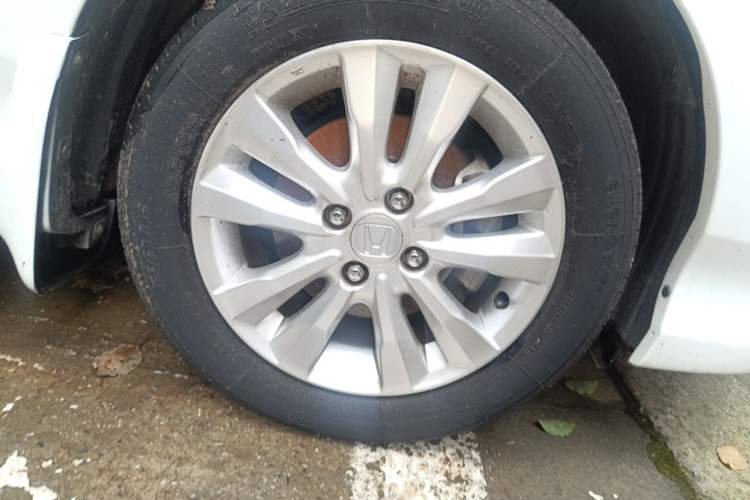 Used Honda City Classic 2012 1.5L Automatic Elite Edition Right Front Wheel Hub