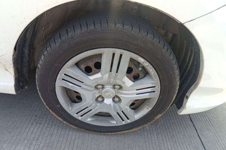 Used Honda City Classic 2012 1.5L manual Comfort version Right Front Wheel Hub