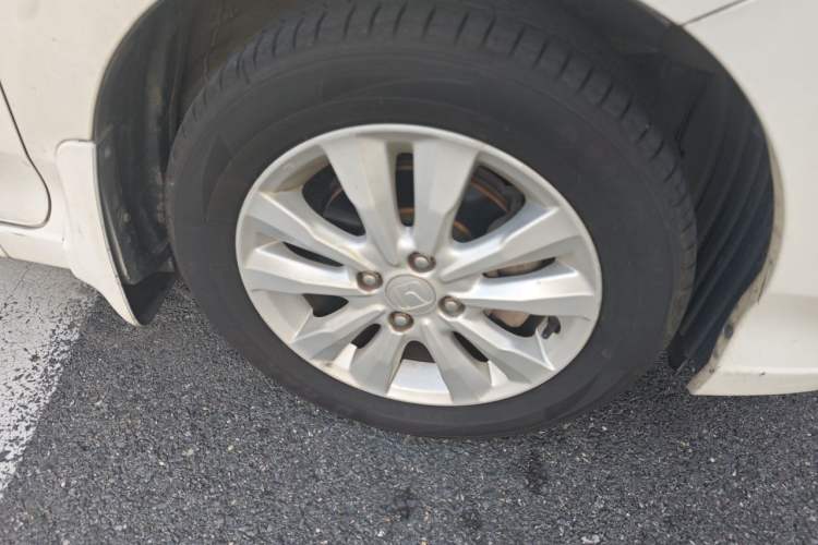 Used Honda City Classic 2012 1.5L Automatic Elite Edition Right Front Wheel Hub