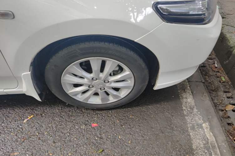 Used Honda City Classic 2012 1.5L Automatic Flagship Edition Right Front Wheel Hub