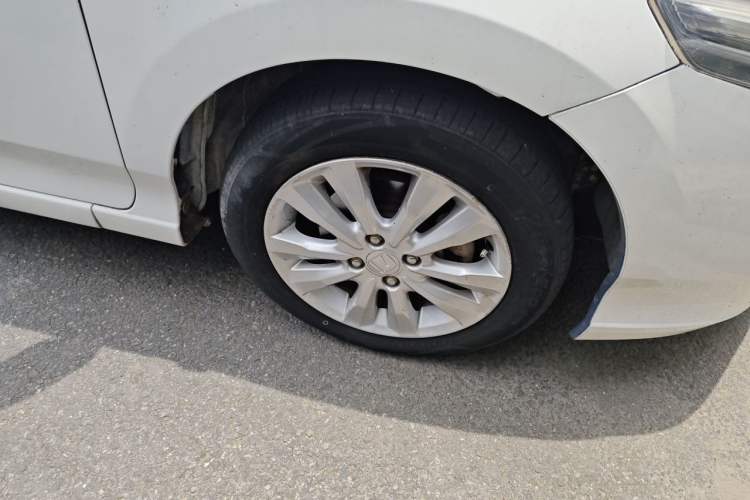 Used Honda City Classic 2012 1.5L Automatic Elite Edition Right Front Wheel Hub