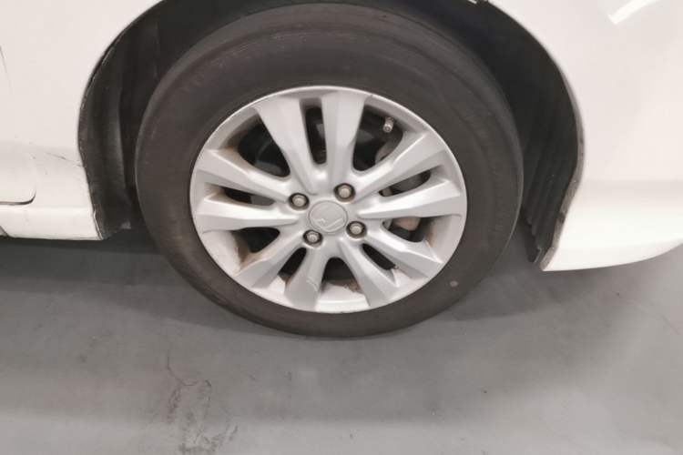 Used Honda City Classic 2012 1.5L Automatic Elite Edition Right Front Wheel Hub