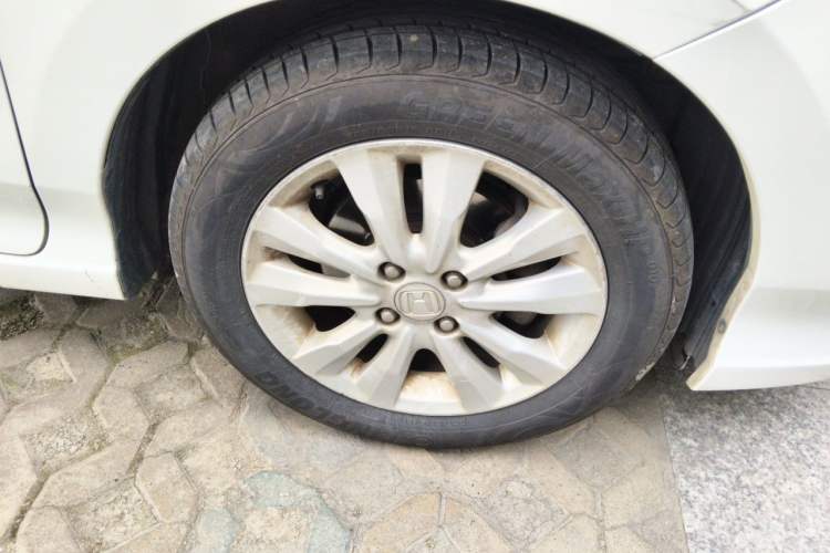 Used Honda City Classic 2012 1.5L Automatic Elite Edition Right Front Wheel Hub
