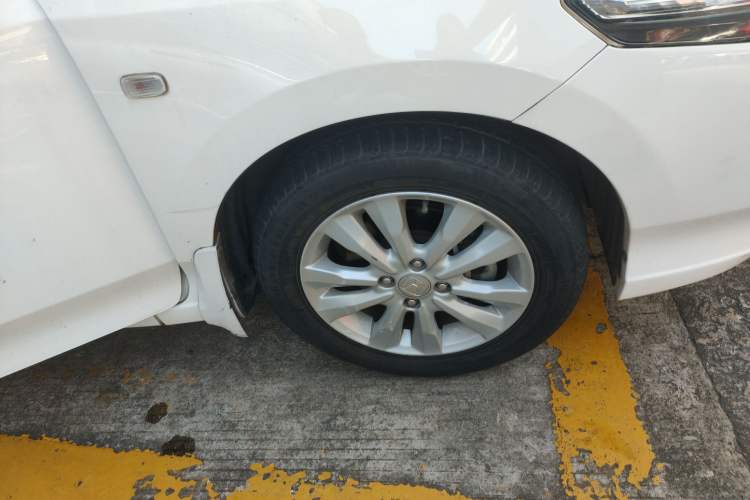 Used Honda City Classic 2012 1.5L Automatic Elite Edition Right Front Wheel Hub