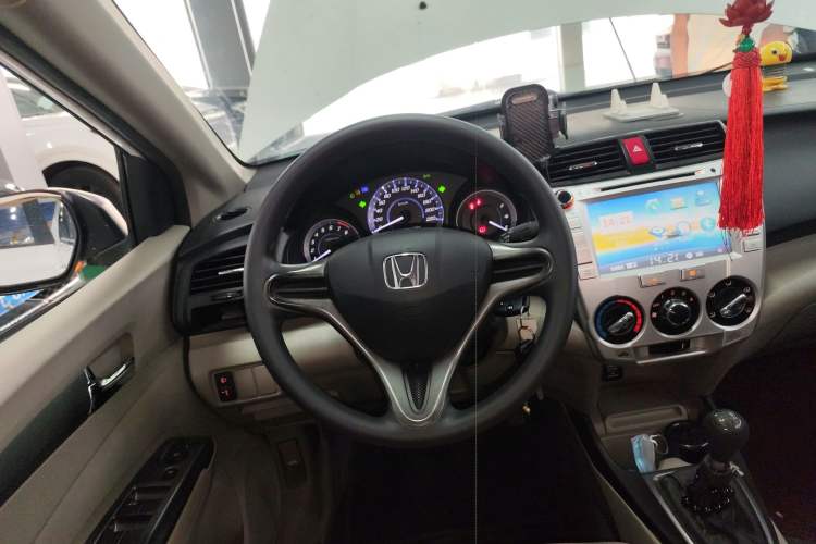 Used Honda City Classic 2012 1.5L manual Elite Edition Steering Wheel