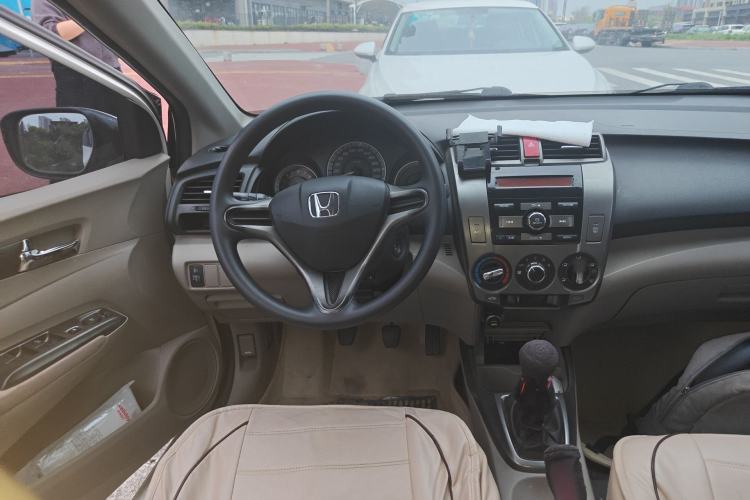 Used Honda City Classic 2012 1.5L manual Elite Edition Steering Wheel