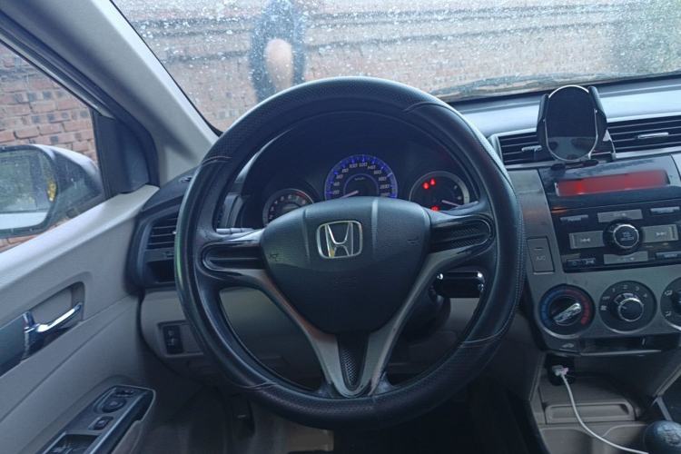 Used Honda City Classic 2012 1.5L manual Elite Edition Steering Wheel