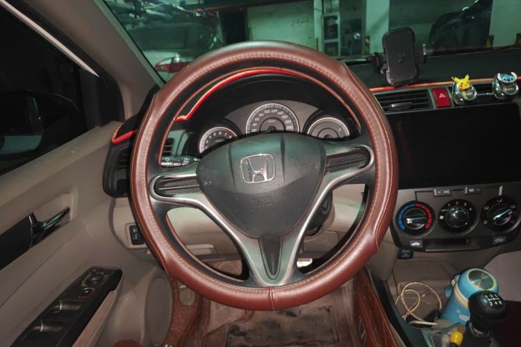 Used Honda City Classic 2012 1.5L manual Elite Edition Steering Wheel
