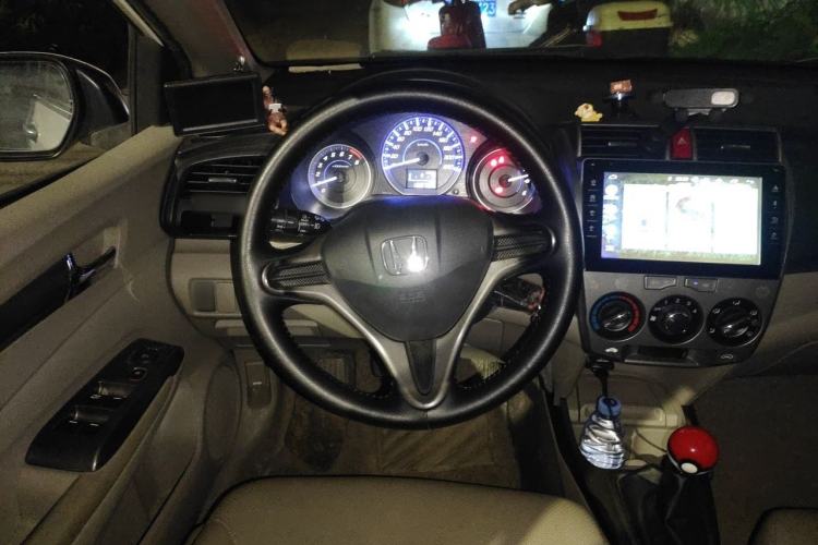 Used Honda City Classic 2012 1.5L manual Elite Edition Steering Wheel