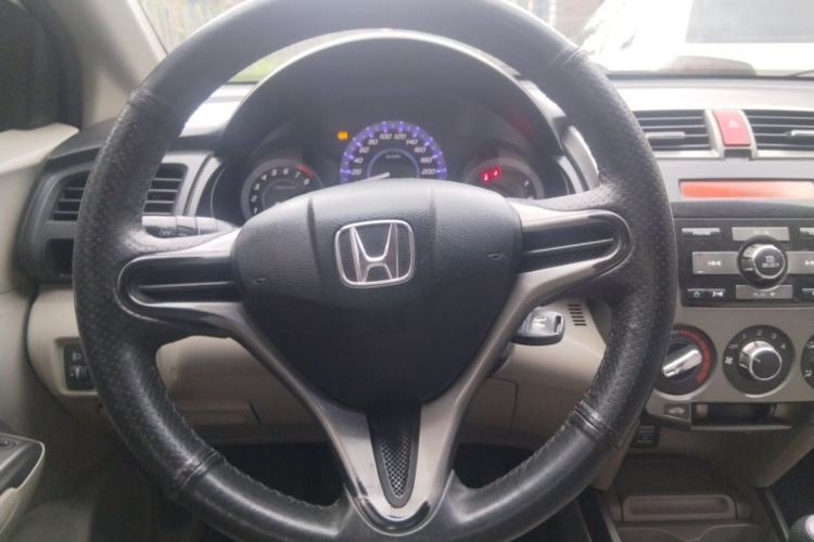 Used Honda City Classic 2012 1.5L manual Elite Edition Steering Wheel
