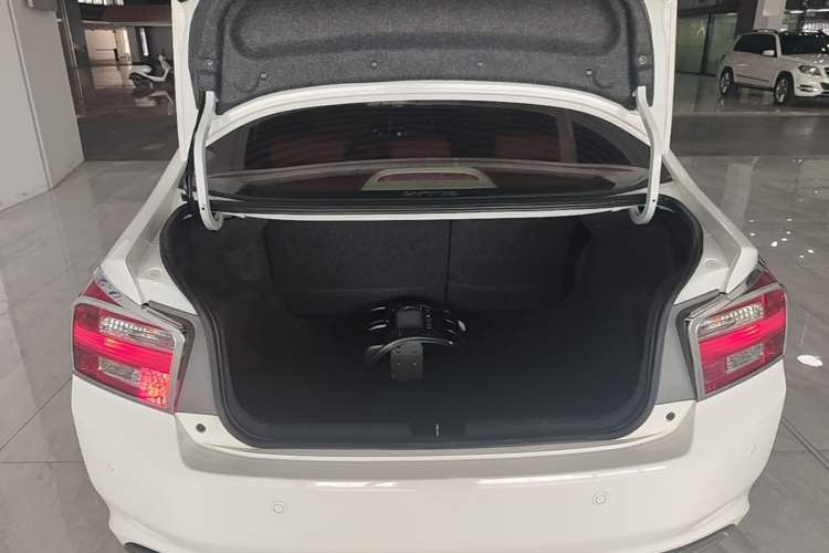 Used Honda City Classic 2012 1.5L Automatic Elite Edition Trunk