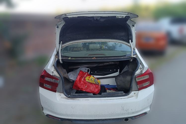 Used Honda City Classic 2012 1.5L manual Elite Edition Trunk