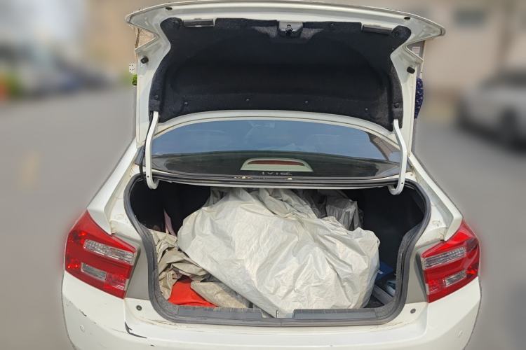 Used Honda City Classic 2012 1.5L manual Elite Edition Trunk
