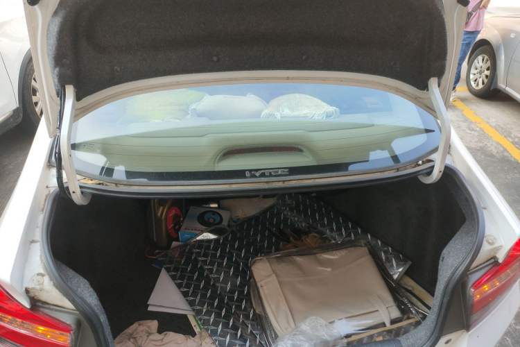 Used Honda City Classic 2012 1.5L Automatic Elite Edition Trunk