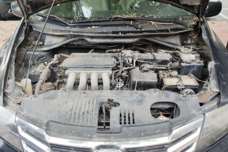 Used Honda City Classic 2014 Style 1.5L Manual Elite Edition Engine Bay