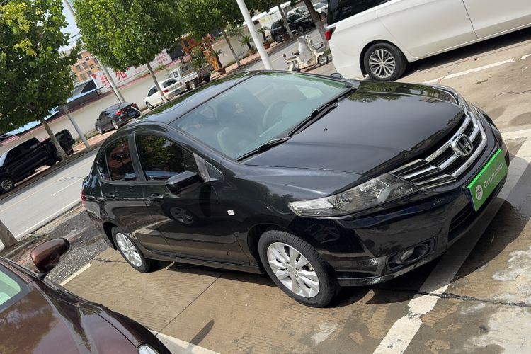 Used Honda City Classic 2014 Style 1.5L Automatic Elite Edition Exterior 2
