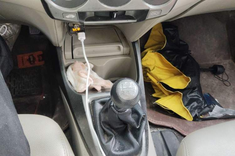 Used Honda City Classic 2014 Style 1.5L Manual Elite Edition Gear Lever