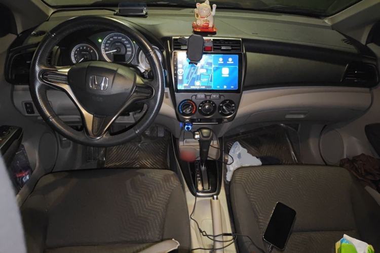 Used Honda City Classic 2014 Style 1.5L Automatic Elite Edition Center Console