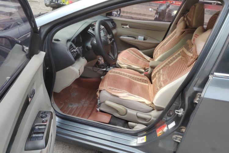 Used Honda City Classic 2014 Style 1.5L Automatic Elite Edition Driver Seat