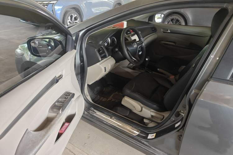 Used Honda City Classic 2014 Style 1.5L Automatic Elite Edition Driver Seat