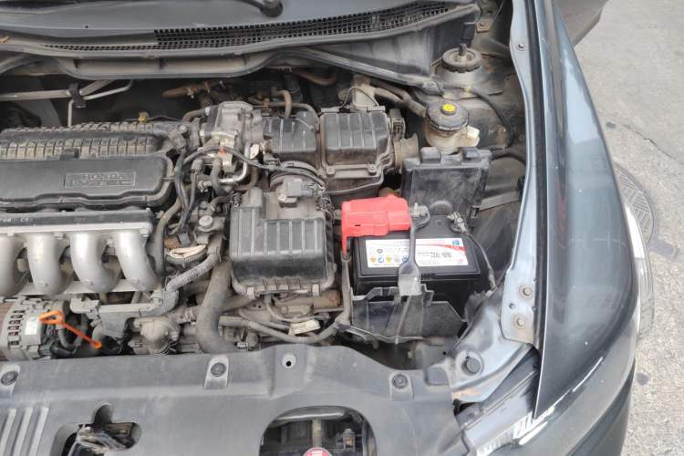 Used Honda City Classic 2014 Style 1.5L Automatic Elite Edition Engine Bay Left