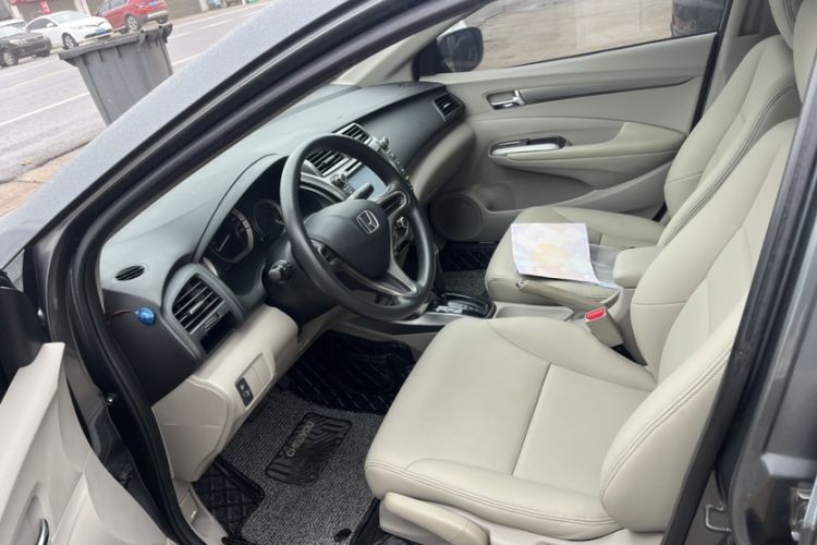Used Honda City Classic 2014 Style 1.5L Automatic Elite Edition Interior 2
