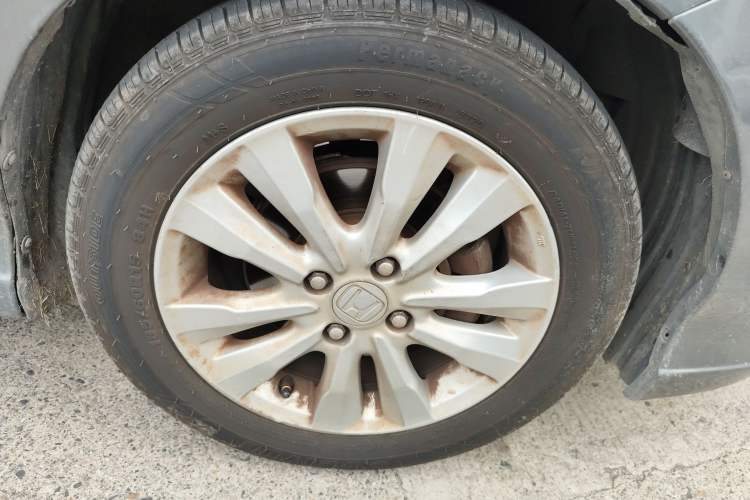 Used Honda City Classic 2014 Style 1.5L Manual Elite Edition Right Front Wheel Hub