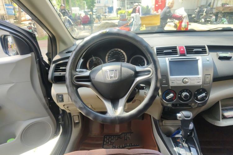Used Honda City Classic 2014 Style 1.5L Automatic Elite Edition Steering Wheel
