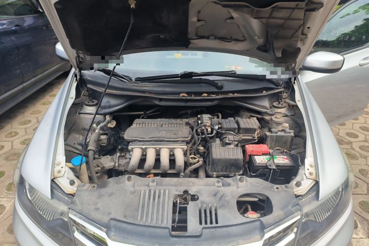 Used Honda City Classic 2014 Style 1.5L Automatic Elite Edition Engine Bay