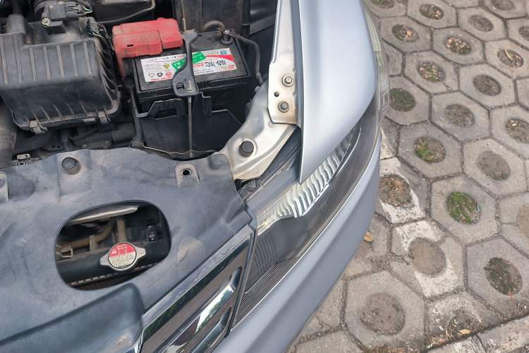 Used Honda City Classic 2014 Style 1.5L Automatic Elite Edition Engine Bay Left