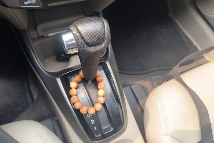 Used Honda City Classic 2014 Style 1.5L Automatic Elite Edition Gear Lever