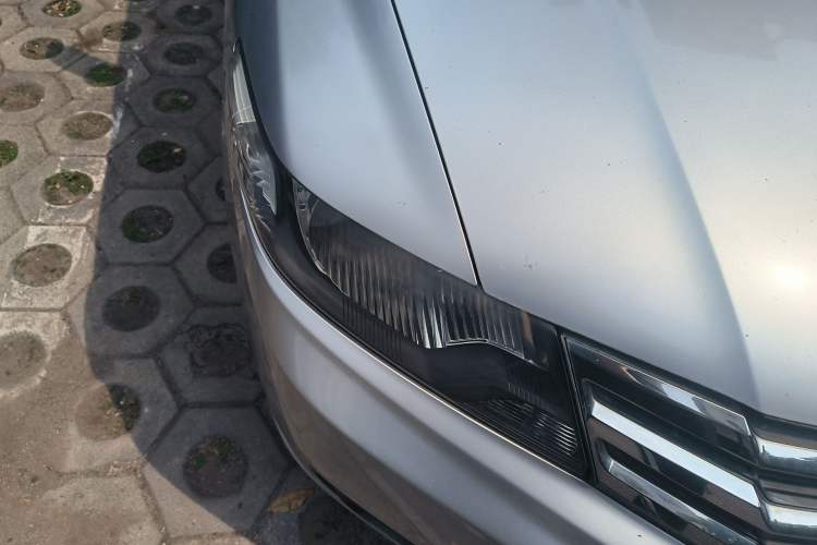 Used Honda City Classic 2014 Style 1.5L Automatic Elite Edition Right Front Headlight