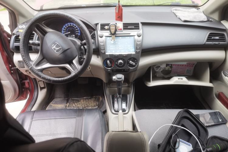 Used Honda City Classic 2014 Style 1.5L Automatic Elite Edition Center Console