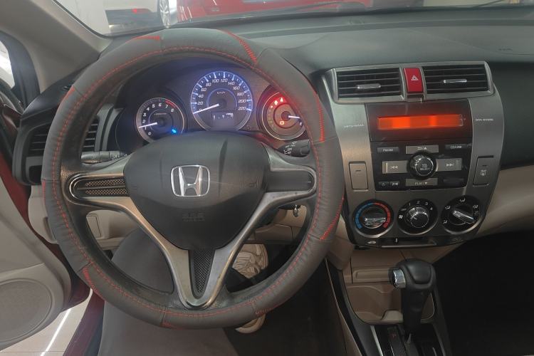 Used Honda City Classic 2014 Style 1.5L Automatic Elite Edition Center Console