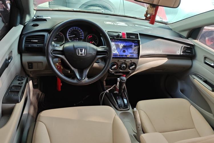 Used Honda City Classic 2014 Style 1.5L Automatic Elite Edition Center Console
