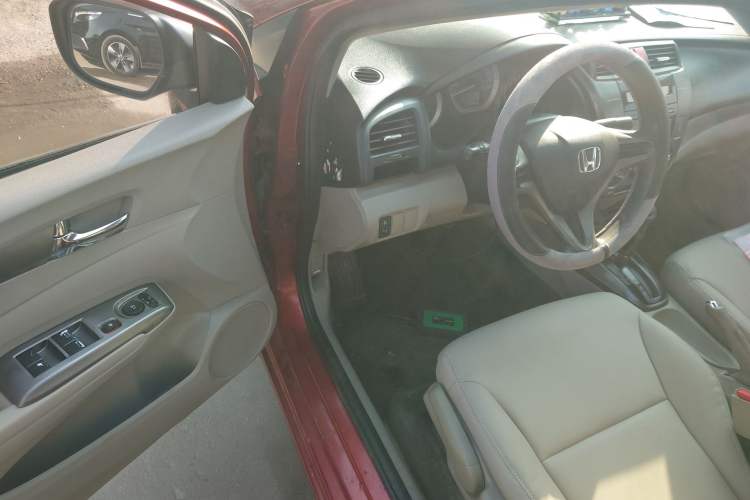 Used Honda City Classic 2014 Style 1.5L Automatic Elite Edition Driver Seat