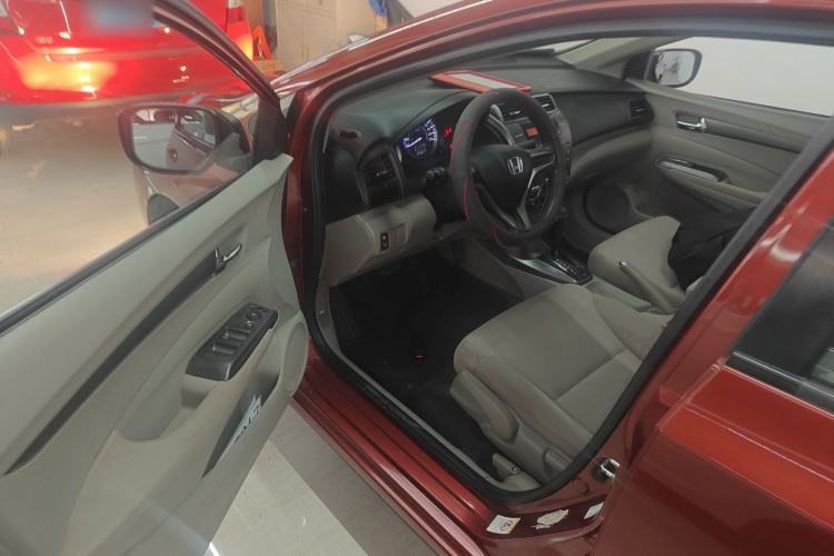 Used Honda City Classic 2014 Style 1.5L Automatic Elite Edition Driver Seat