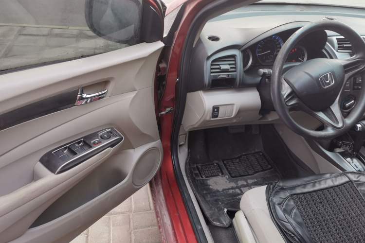Used Honda City Classic 2014 Style 1.5L Automatic Elite Edition Driver Seat