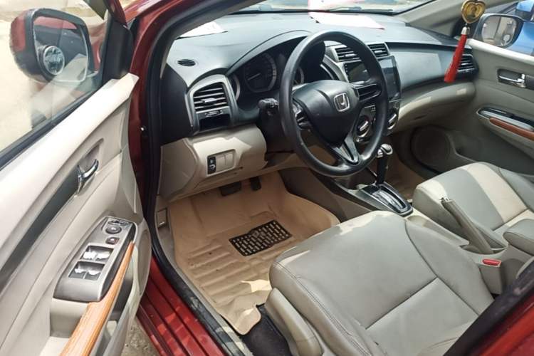 Used Honda City Classic 2014 Style 1.5L Automatic Elite Edition Driver Seat
