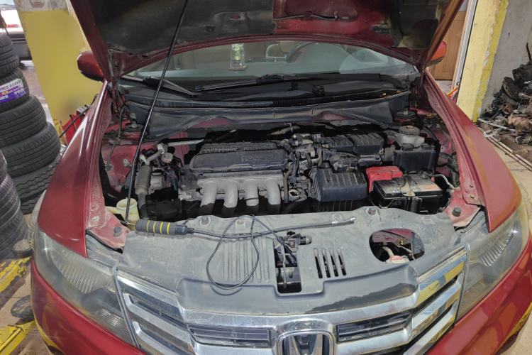 Used Honda City Classic 2014 Style 1.5L Automatic Elite Edition Engine Bay