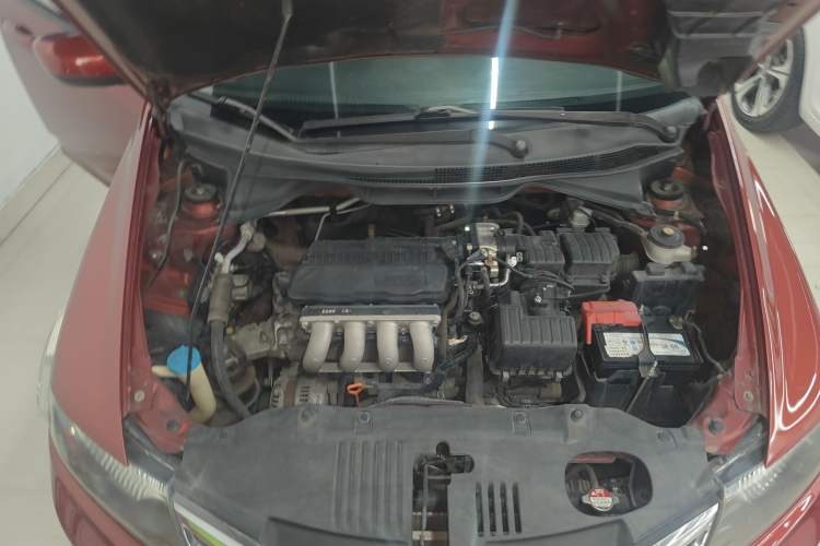 Used Honda City Classic 2014 Style 1.5L Automatic Elite Edition Engine Bay