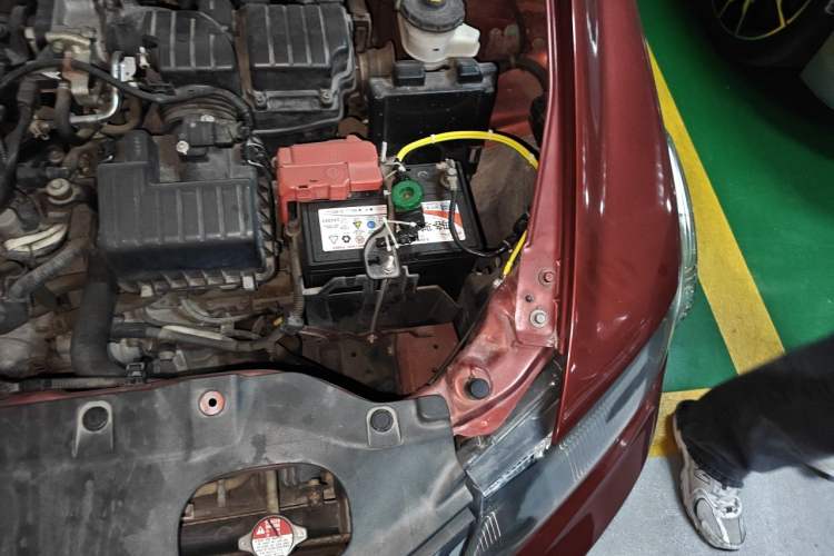 Used Honda City Classic 2014 Style 1.5L Automatic Elite Edition Engine Bay Left