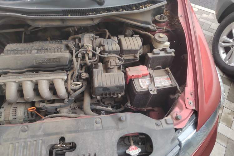 Used Honda City Classic 2014 Style 1.5L Automatic Elite Edition Engine Bay Left