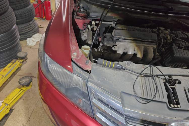 Used Honda City Classic 2014 Style 1.5L Automatic Elite Edition Engine Bay Right