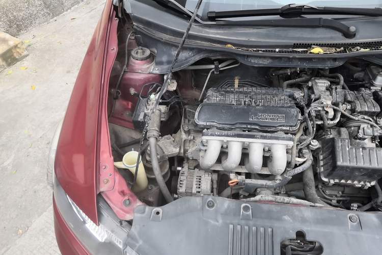 Used Honda City Classic 2014 Style 1.5L Automatic Elite Edition Engine Bay Right