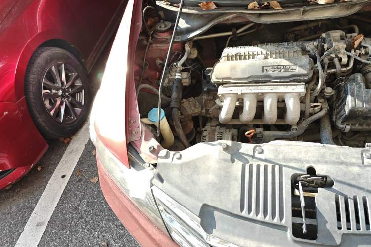 Used Honda City Classic 2014 Style 1.5L Automatic Elite Edition Engine Bay Right