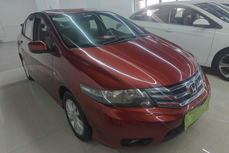 Used Honda City Classic 2014 Style 1.5L Automatic Elite Edition Front Right 45 Deg